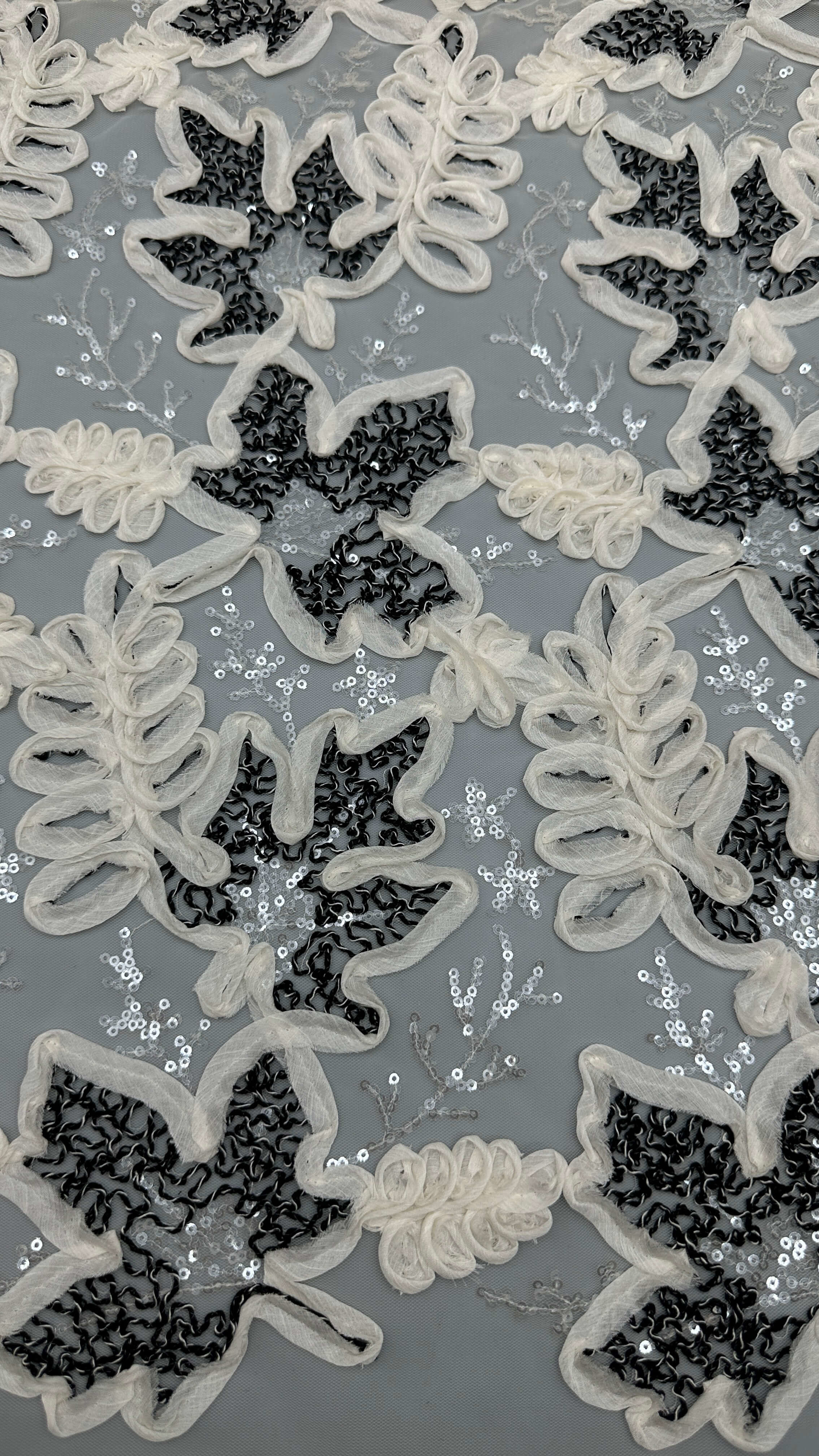 100% Polyester Sequin Embroidered Fabric Breathe And Elegent Wedding Party Sequin Fabric