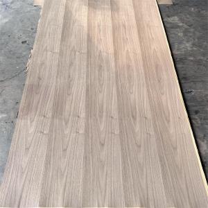 China Natural Walnut 0.5mm Wood Veneer Plywood For Cabinet Wall And Door Decoration factory