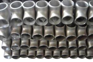 China Butt Welding Equal Tee DIN Industrial Steel Pipe Fittings factory