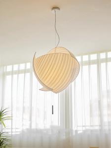 China Antique Design Fabric Hanging Lamp With Hotel Restaurant Decorations Luxury Home Decor Supplies Modern Pendant Light factory