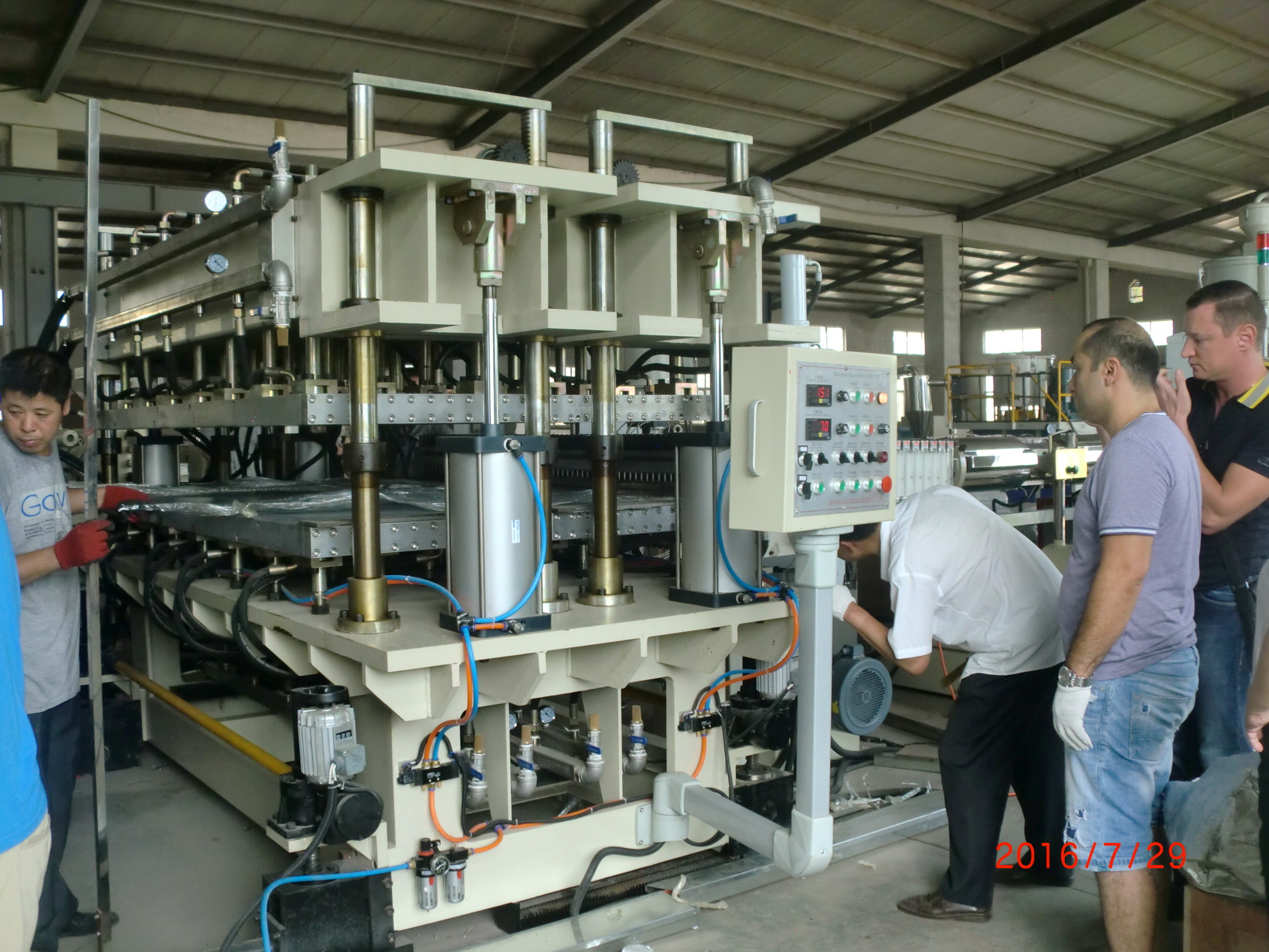 UV Resistance Plastic Sheet Extrusion Line For PC Polycarbonate Sunshine Roof Panel