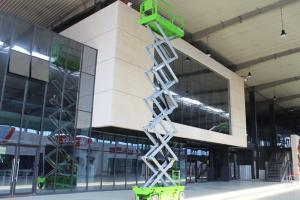 China Aerial work 12m load capacity 320kg Self Propelled Electric scossir lift For Rental factory