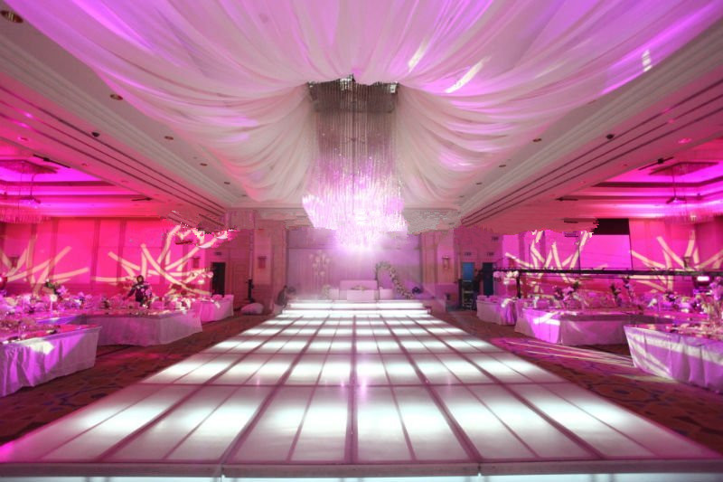 3 Level Adjustable Height Arclic Glass Portable Movable Stage Platform 400KG Loading Capacity 4 X 4ft