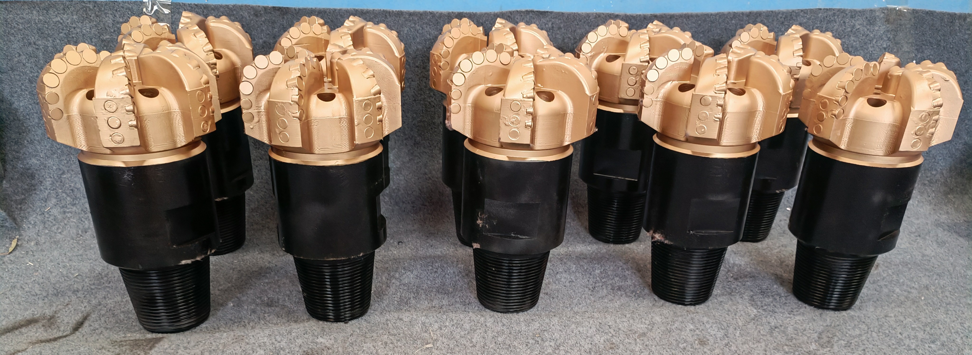 5 Blades 4 1/2 API Reg Pin Customized Diamond Pdc Drill Bit