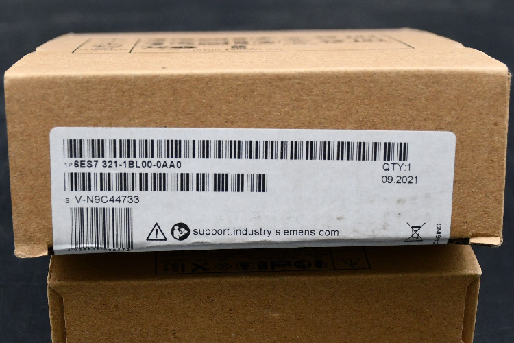 Siemens PLC Expansion Module for use with S7-300 Series, 125 x 40 x 120 mm, 5 V dc, 24 V dc
