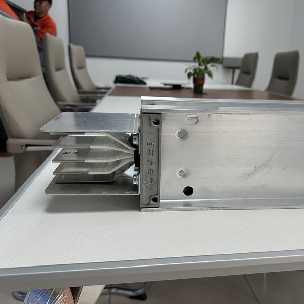 5000A Sandwich Bus Duct Insulation IP54 IP66 High Capacity Busway & Cable