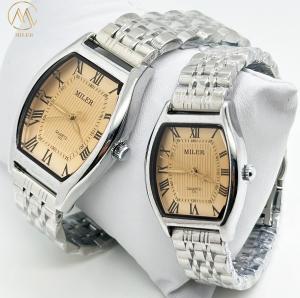 China Elegant Analog Quartz Stylish Couple Watch With Stainless Steel Case And Buckle Strap factory