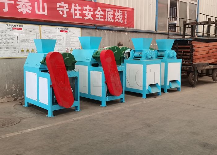 Granulating Machine For Npk Dry Powder Fertilizer Double Roller Press Granulator