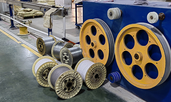 1/0 AWG Gauge Ga Car Audio Battery Cable Power Wire With Flexible PVC Jacket 20*20*16cm