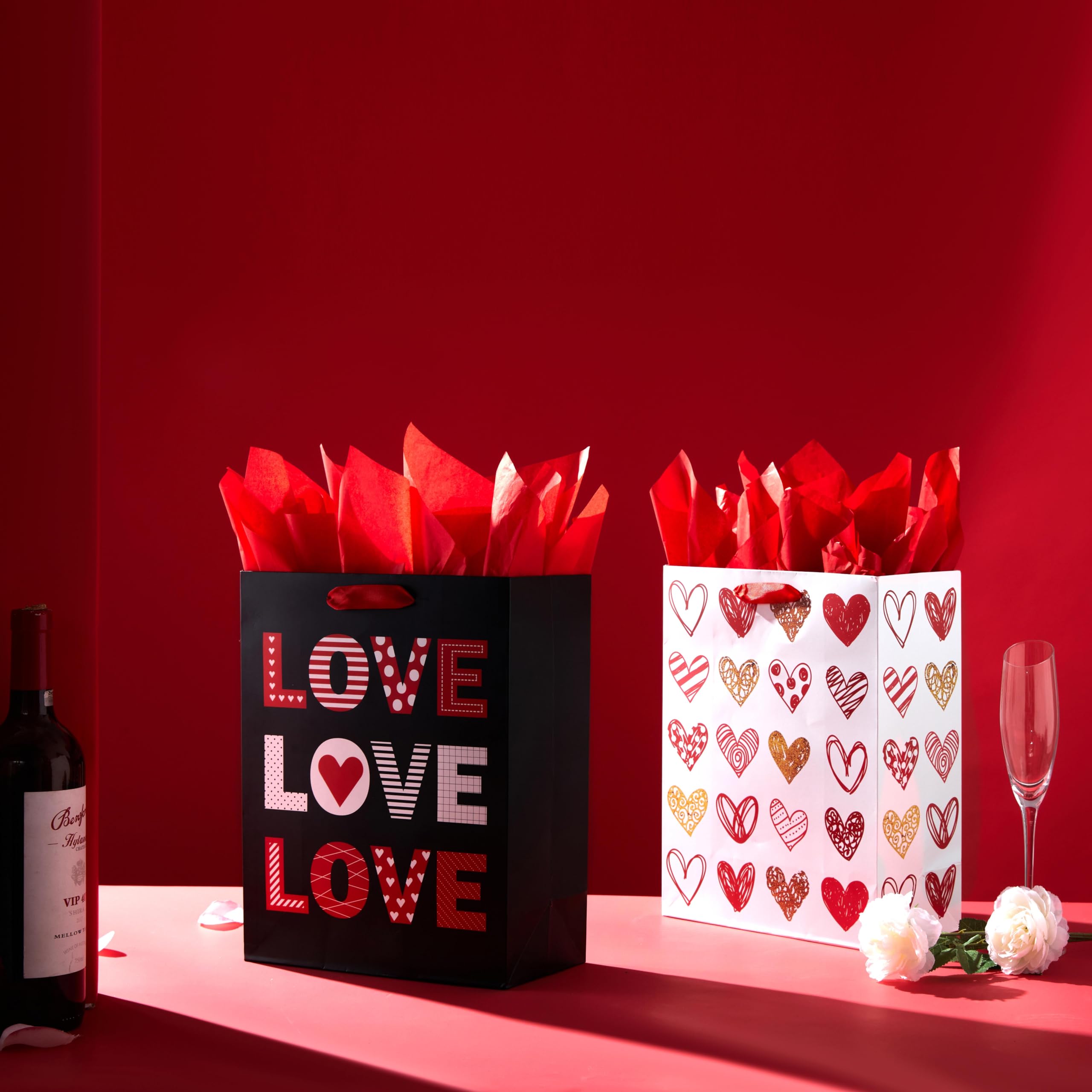 CMYK 4 Color Offset Printing Luxury Wide Bottom Paper Bag for Valentine's Day by Maker