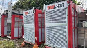 China Used Building Hoist wiht VFD Drive and Hot Galvanized Mast Sections factory