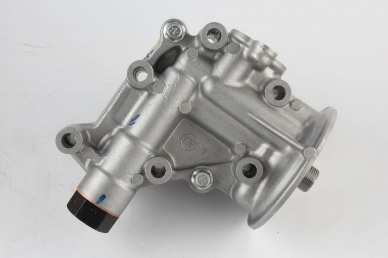 Mitsubishi 4D34 L220-0004S Excavator Oil Pump