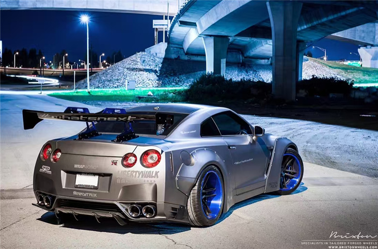 Silver GTR Nissan Body Kit LB Style Spoiler Car Duck Tail Fins Body Kit Spoiler