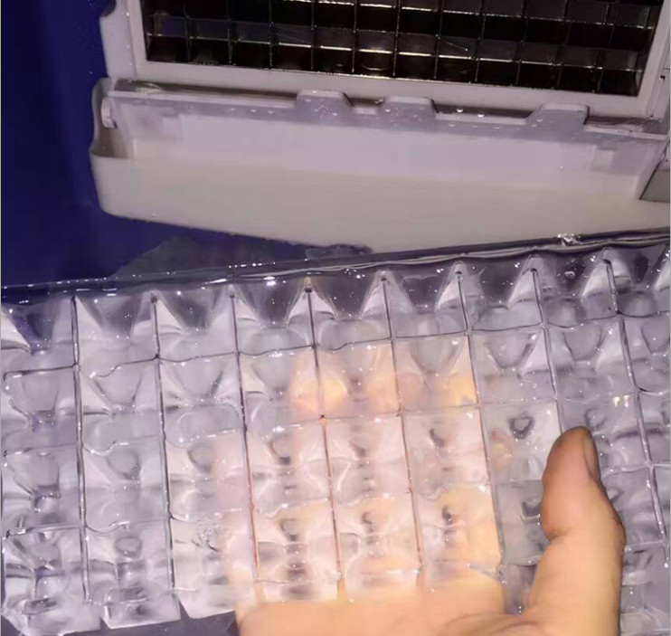20kg / 50kg / 120kg Portable Ice Cube Making Machine With Danfoss Compressor