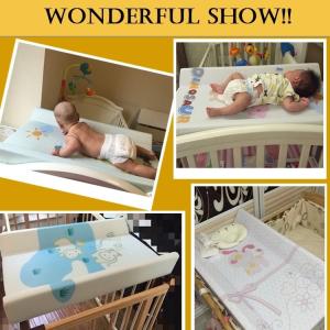 China Small Babies Diaper Changing Mat , Foam Inside Summer Infant Contoured Changing Pad factory