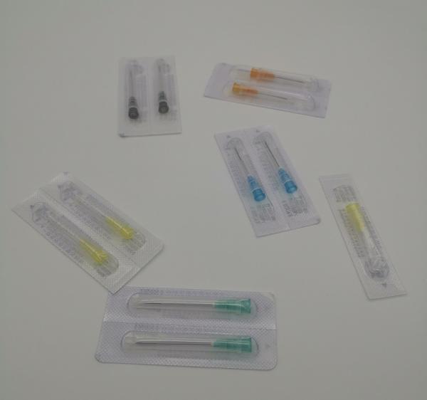 Light Yellow Disposable Dental Syringes Side Hole Out Diameter 2.7mm 12G