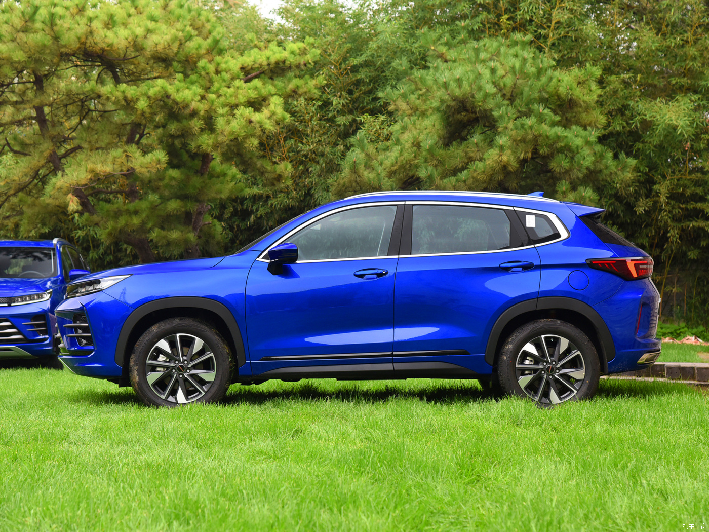 EXEED LX 2023 's Top-Selling 2.0T DCT0KM Gasoline SUV with Electric Rear Window and Fabric Seats