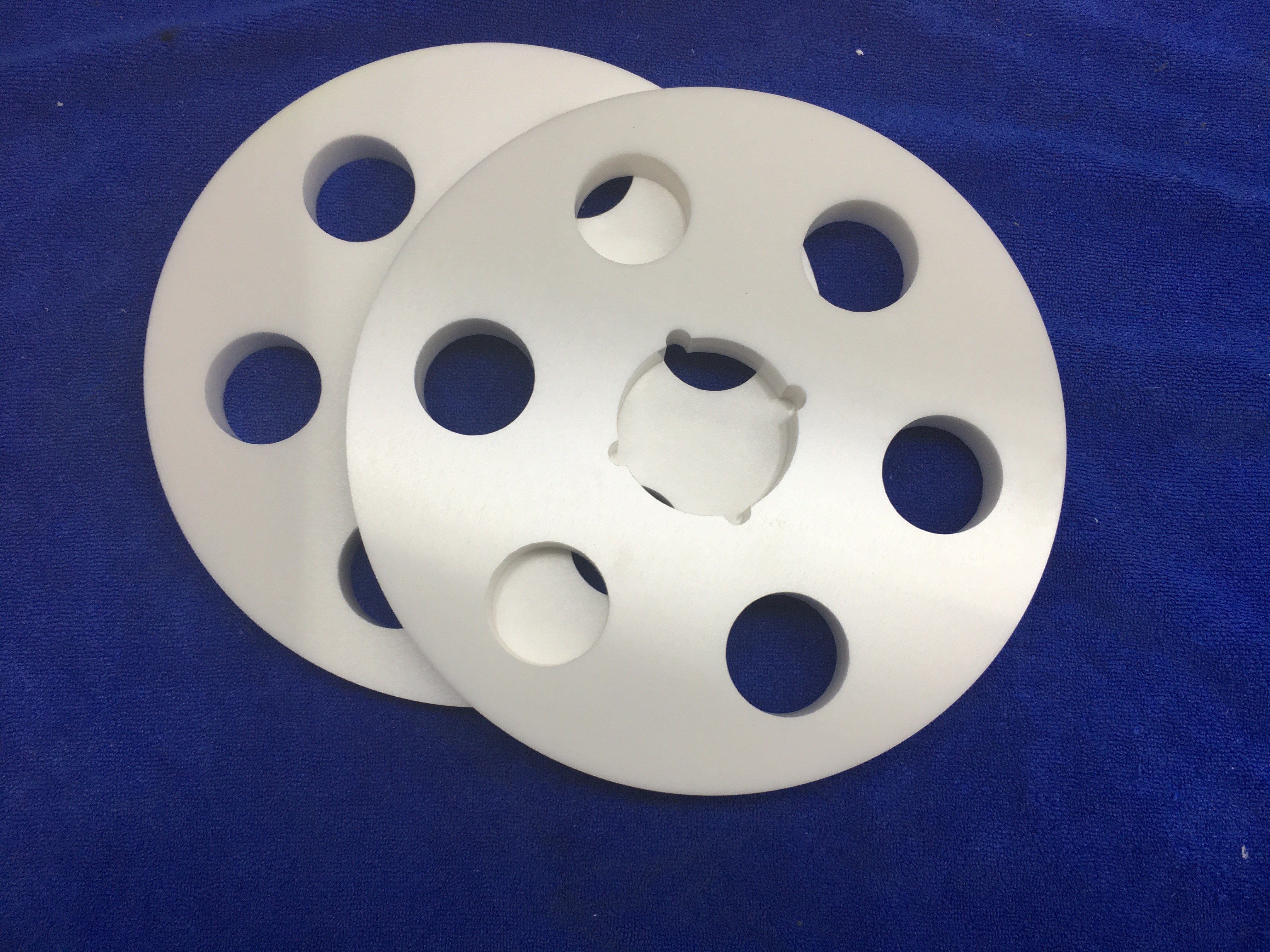 Refractory Mullite Zirconia Ceramic Ceramic Disc High Heat Resistance