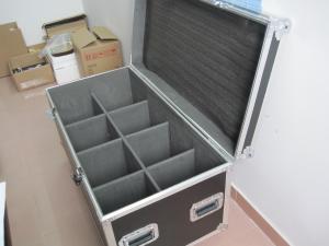 China Customized 8 In 1 Led Par Lighting Flight Case With Industrial Grade Rubber Feet factory
