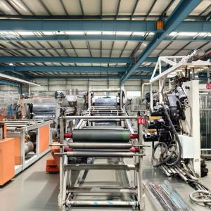 China Continuous Plastic Extrusion Machine Water-cooling System Single Screw Extruder factory