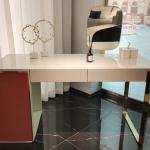 Solid Wood 0.75m Modern Vanity Table With Lighted Mirror 1.2m Modern Contemporar