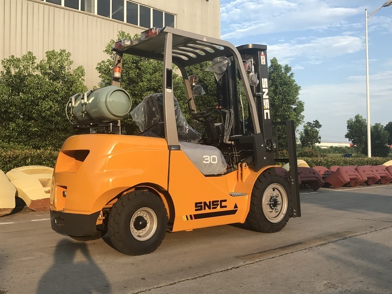 Petrol Forklifter LGP Fork Lifts 3tons Forklift with Gas Cylinder