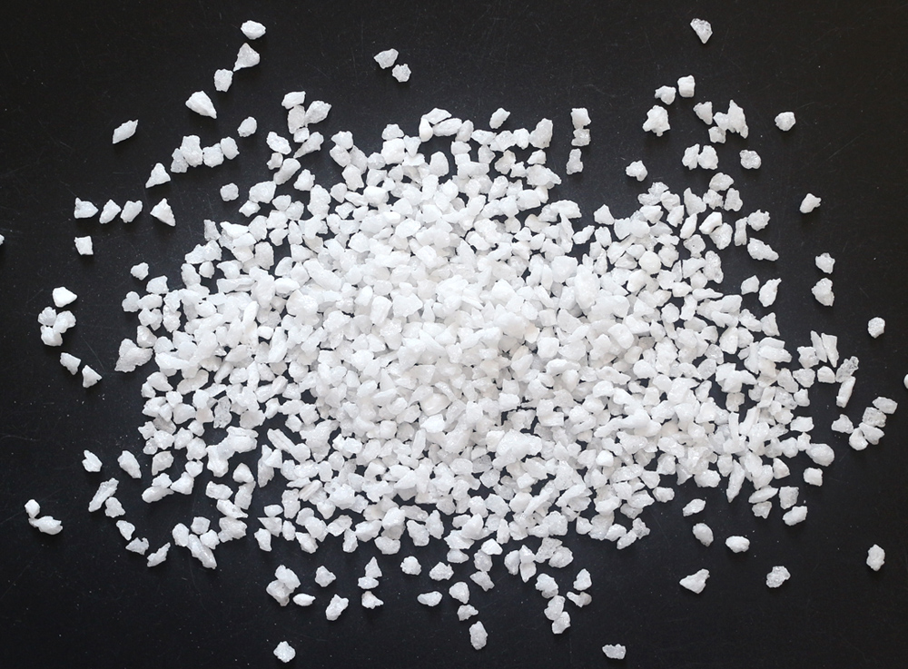 Refractory Material White Fused Alumina with Higher Hardness and Customized OEM Options