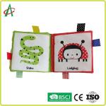 23cm 3D Soft Activity Book , EN71 Cloth Books For Babies