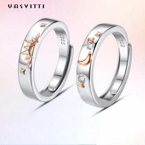 China 0.35cm 1.2g Moon And Star Ring 18k Gold Plated Couple Silver Rings factory