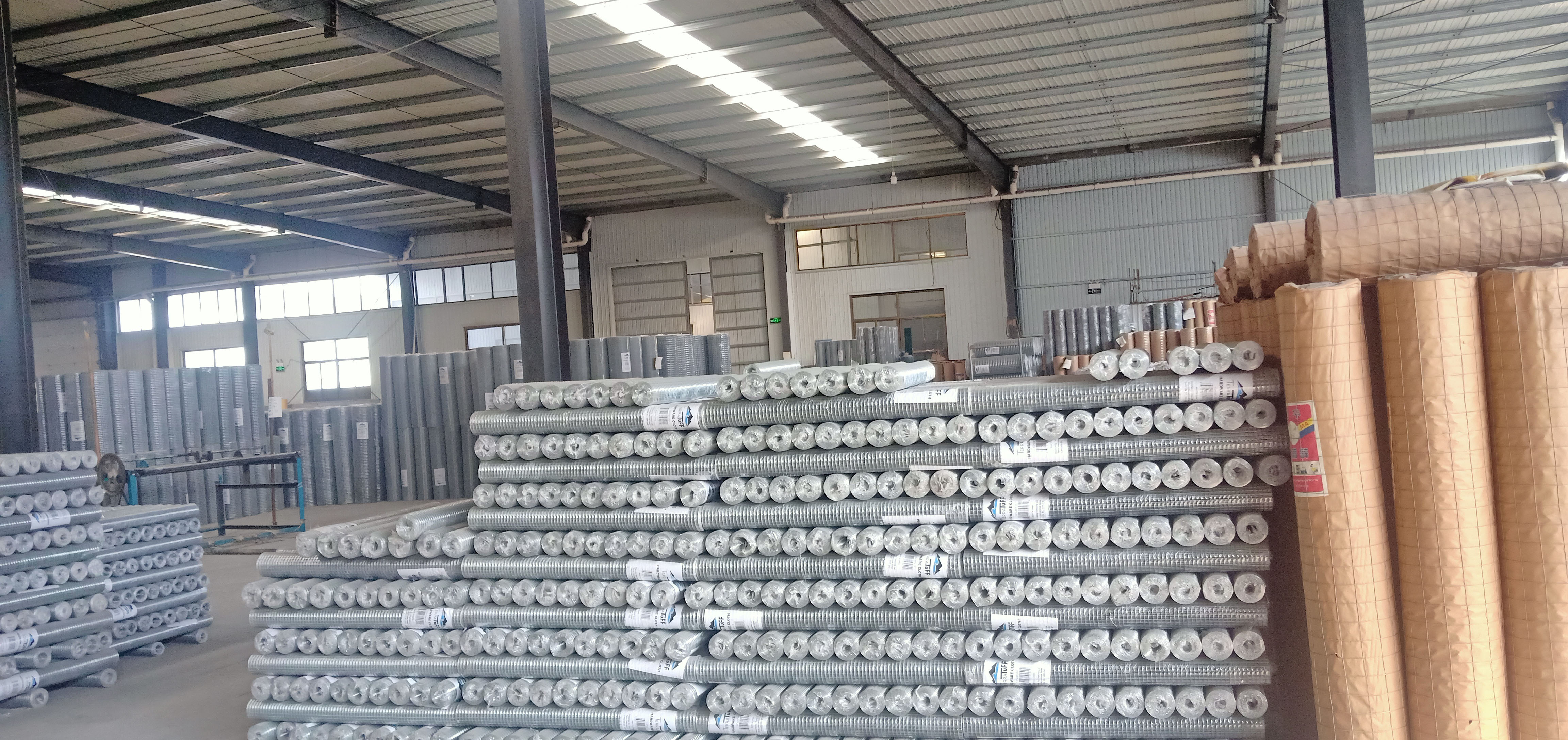 Usa Market 16 Gauge 30" 32" Wide 100 Foot Hdg Wire 1/2" X 1" Welded Mesh Product