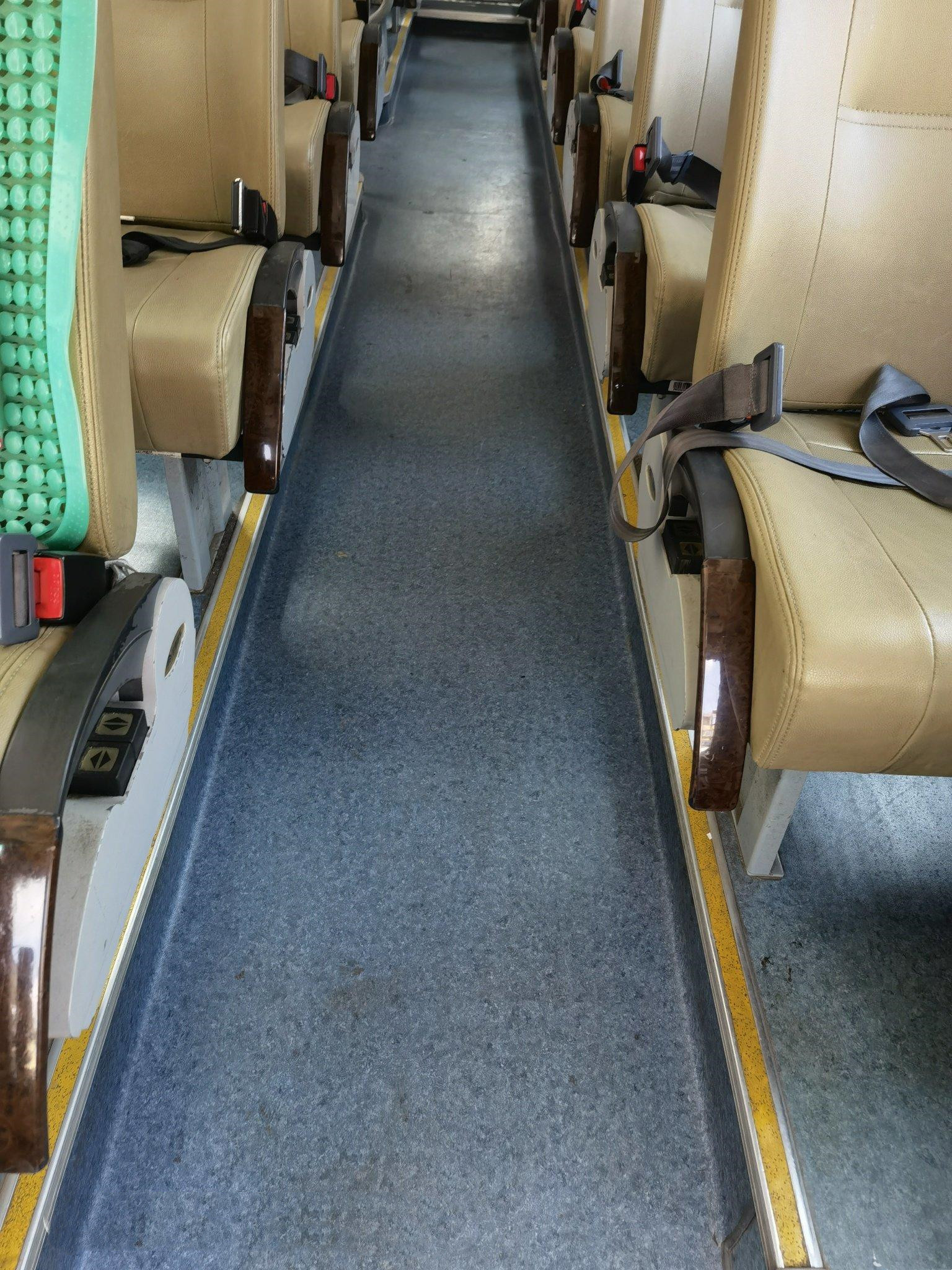 Bus Seats Passenger 39seats Coach Used ZK6938 Bus Yutong Occasion Two Doors
