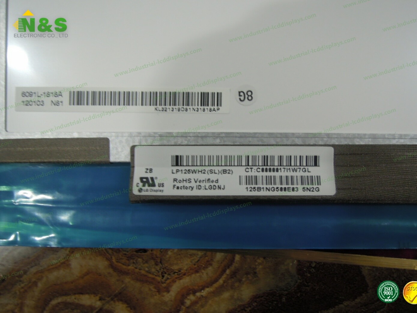 LP133WD2- SPB1 13.3 inch flat lcd panel module small size ISO 9001 certificate