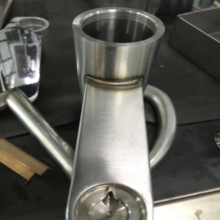 Micro Precision Laser Mould Welding Machine Smooth Mobile Arm Easy Operation