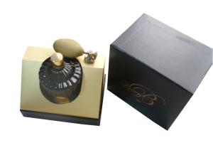 China Black Gold Keepsake Gift Boxes Lid Buttom Style Family Perfume Display Box factory