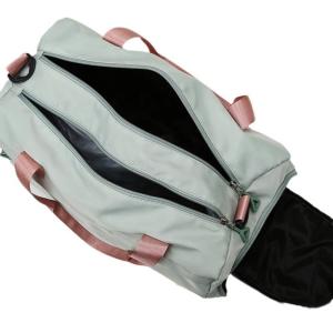China Customized Waterproof Fitness Tote Bag With Wet Pocket And Shoe Compartment factory