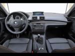 1 Series BMW CarPlay Android Auto , BMW Navigation System Monitor Charging Port