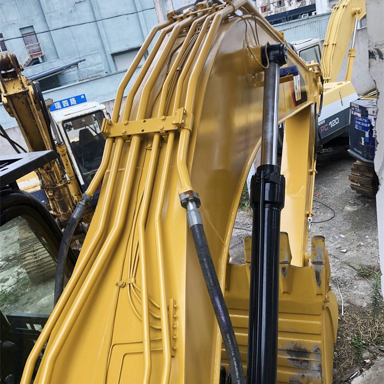 30 ton Caterpillar 330D Excavator with 2020 Year Model and Original Hydraulic Cylinder