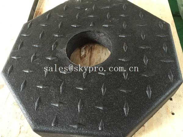 China Outside use black pole rubber pedestal / octagon crumb rubber base support factory