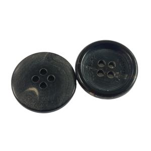 China Garment Accessory Natural Real Horn Buttons Black Color Four Hole In 30L factory