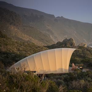 China UV Resistant Cocoon Shaped Hotel Dome Tent With Glass Door And Bathroom factory