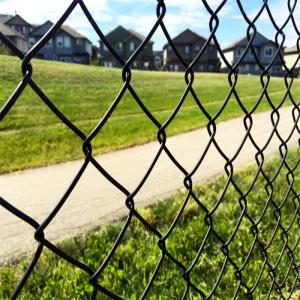 Diamond Cyclone Wire Mesh Chain Link Fence/cyclone Wire Fence with PVC Coated