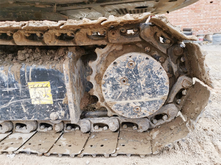 Used Sany SY55 Mini Excavator with Crawler Chain Operating Weight 5780 KG in Shanghai