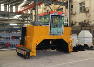 China Animal Manure Fermentation Compost Equipment Crawler Type Compost Turner Machine factory