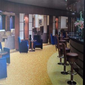 China Custom PVC Floor Covering , Commercial Vinyl Flooring OEM Service factory