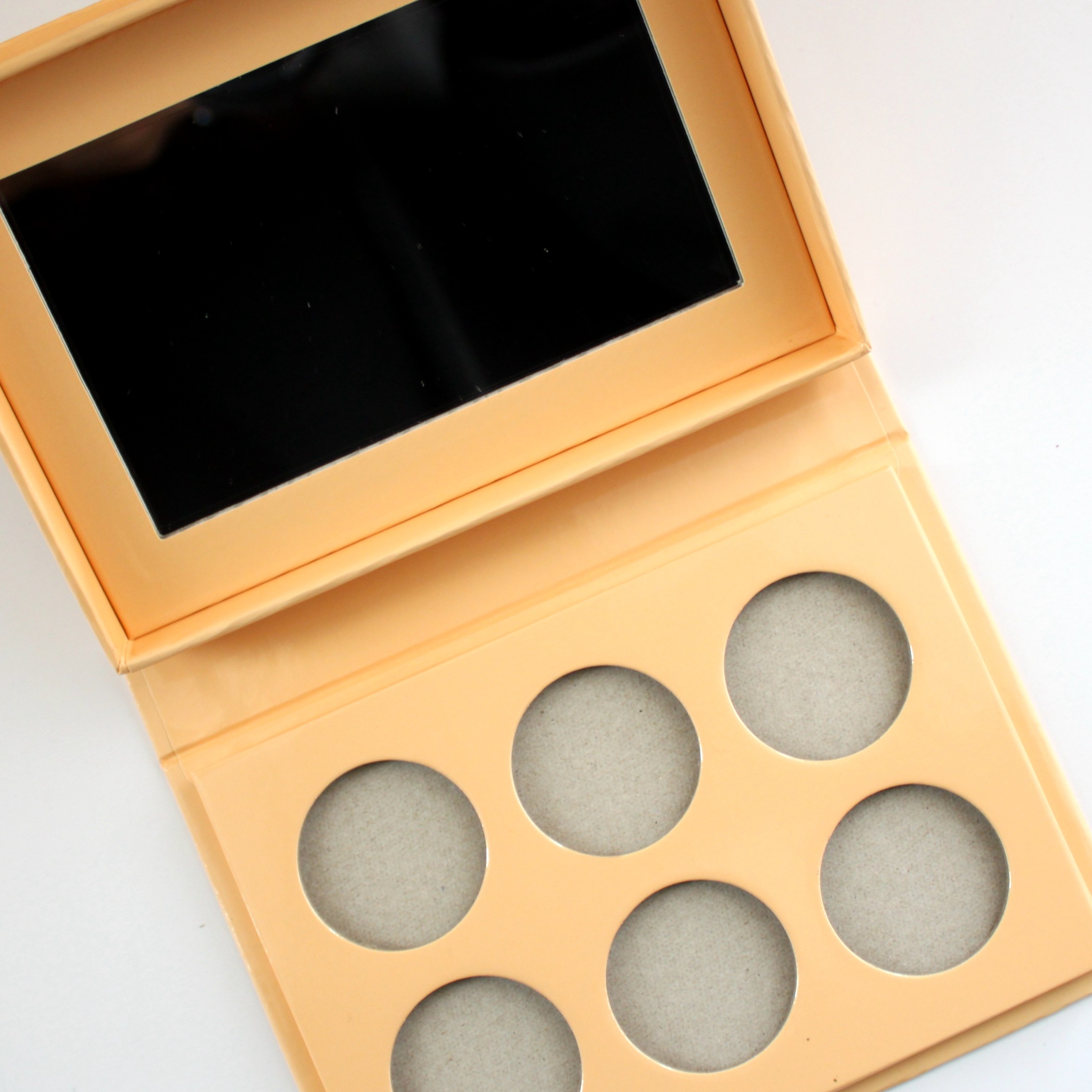 PMS Color Private Label Custom Eyeshadow Palette DIAM 27MM 6 Pan Palette