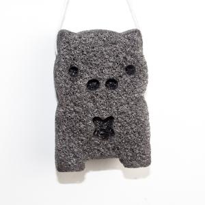 China 8.6×6.5×2.5cm Charcoal Konjac Facial Sponge Vegetable Fiber Bear Bath Sponge factory