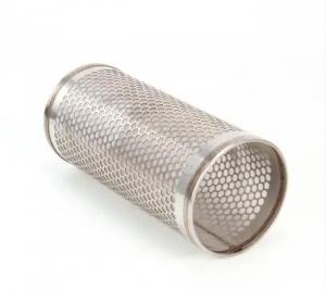 China Round Hole 1mm Thick Wire Mesh Water Filter , Stainless Steel Filter Element factory