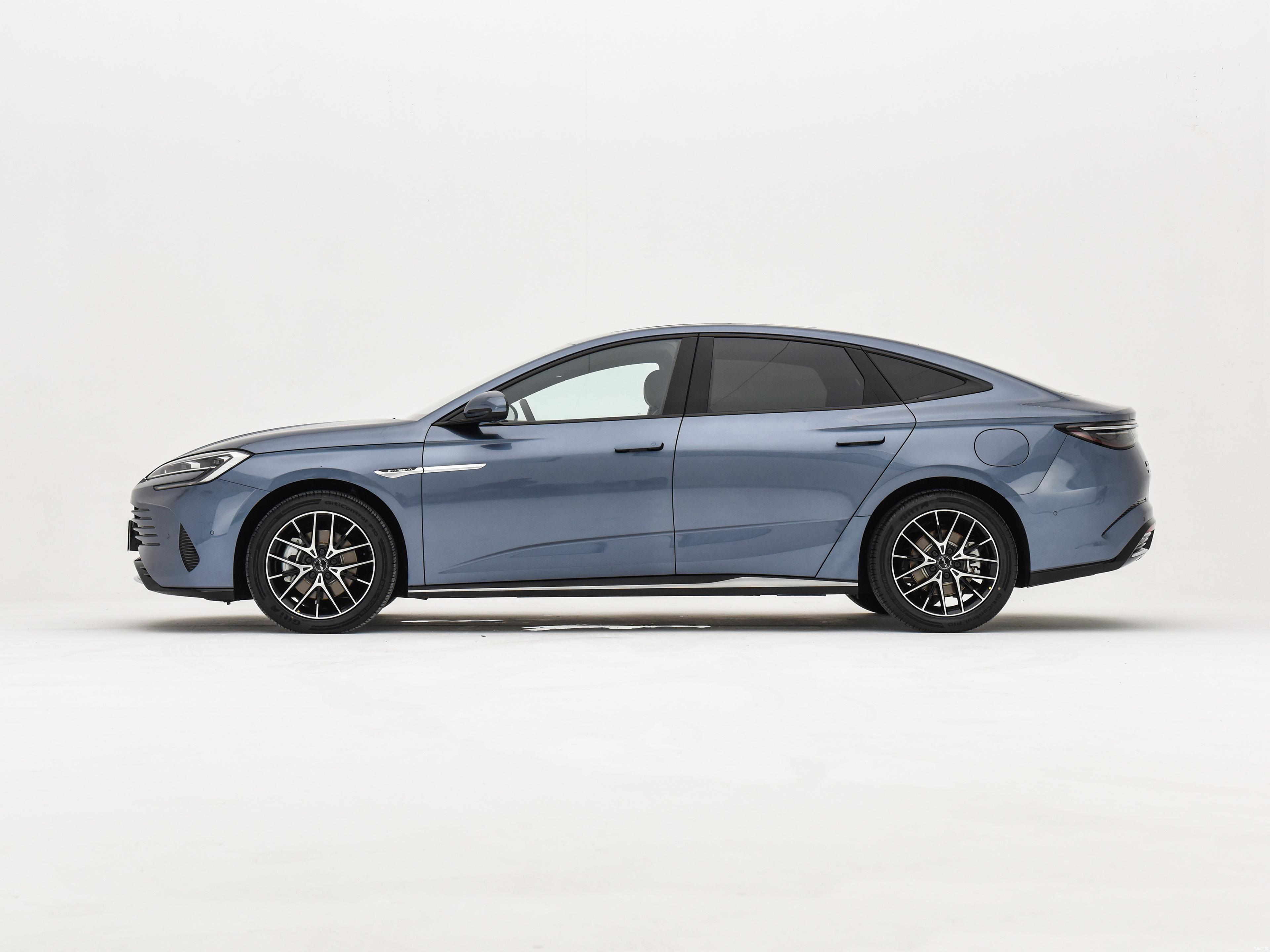 4800*1875*1460 Size Medium Car 2024 BYD Seal DM-i Electric Plug-in Hybrid Left Hand Drive Long Range Chinese Energy Vehicle