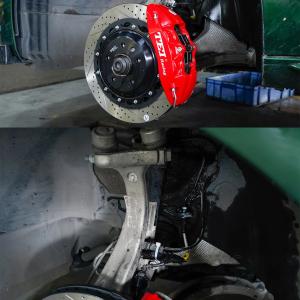 Front Audi Big Brake Kit For A4L 18 Inch 4 Piston Caliper Brake Kit With 355*28