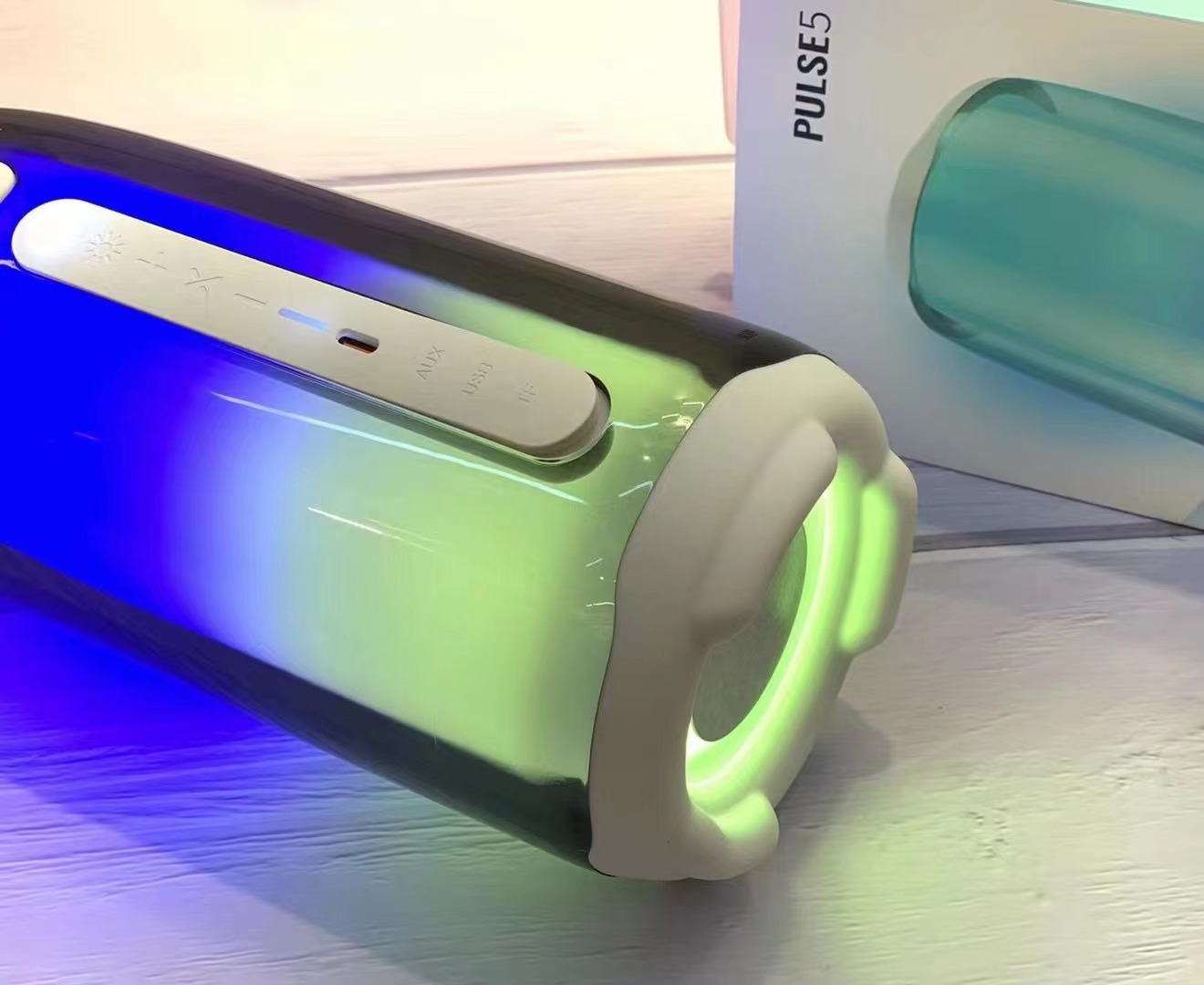 Intelligent Personal Assistant None Wireless Speaker with 3D Sound and LED Light